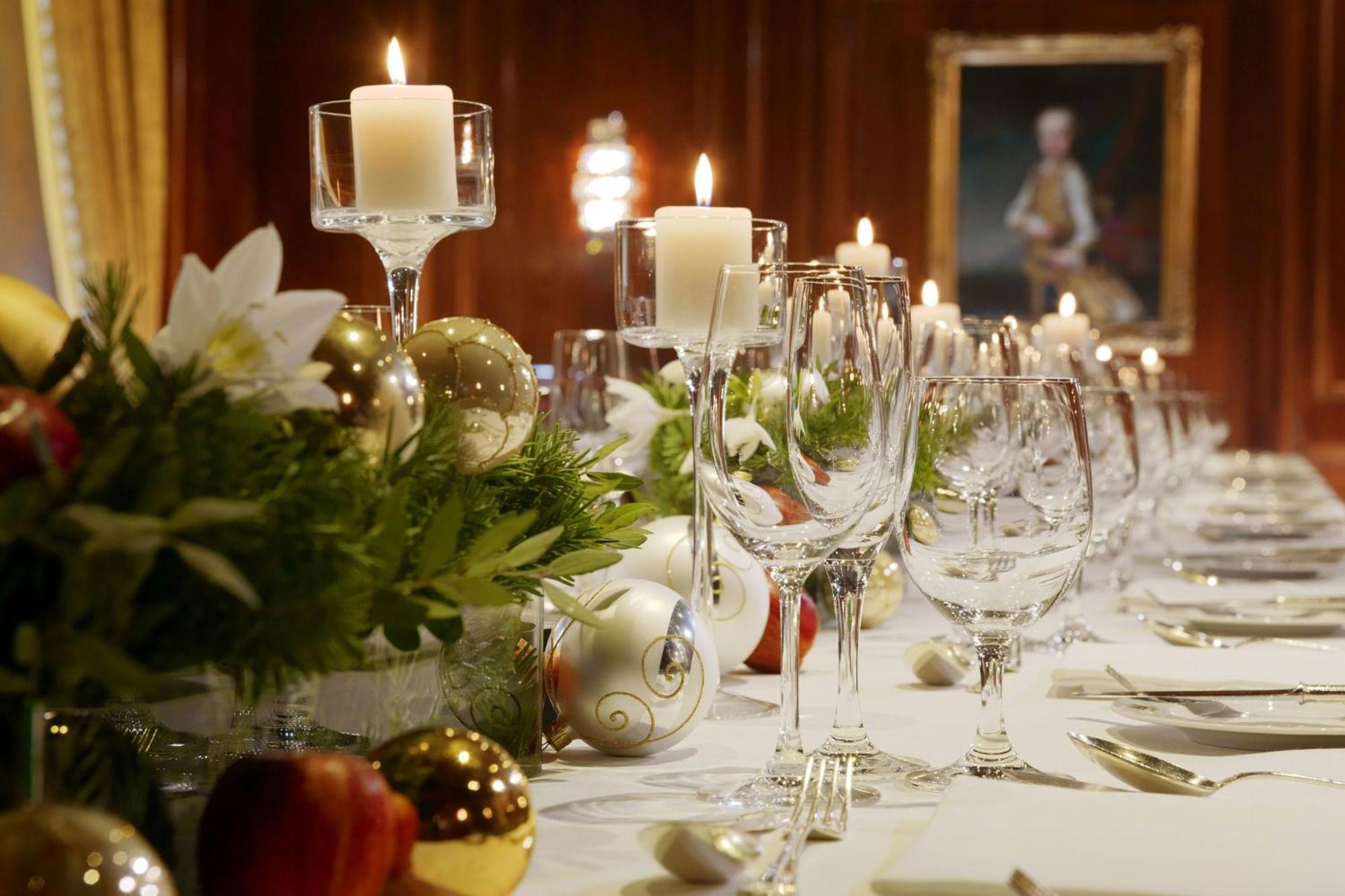 Hotel Imperial, A Luxury Collection Hotel, Viena Exterior foto A table set for a formal dinner
