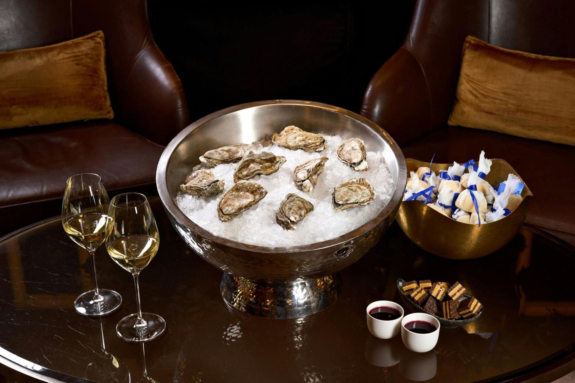 Hotel Imperial, A Luxury Collection Hotel, Viena Exterior foto Oysters on ice